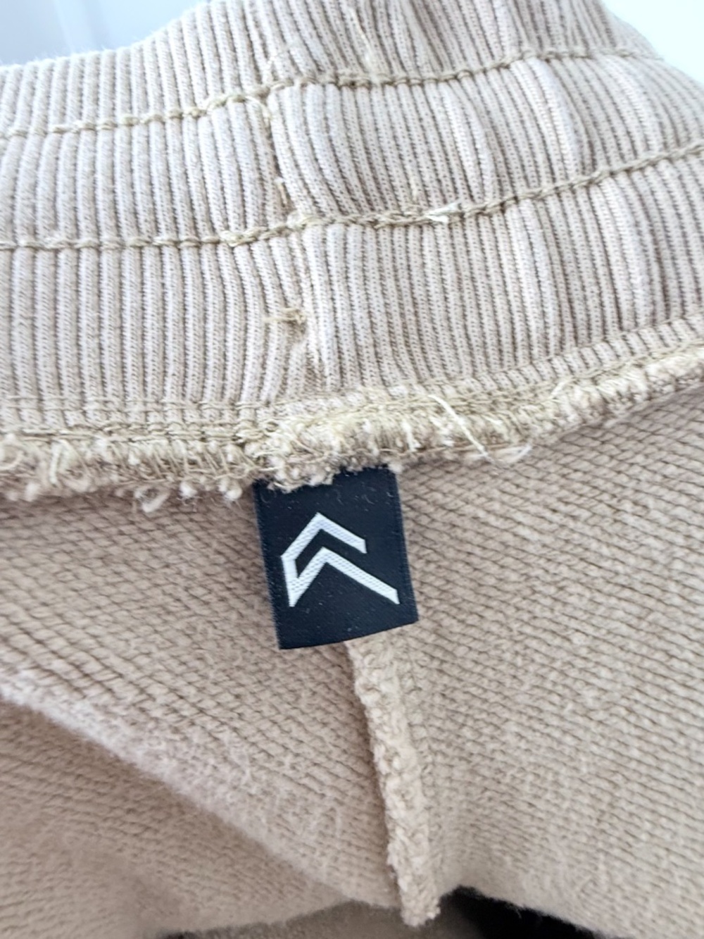 Oner Active Crop 1/4 Zip Sweatshirt and Sweatpants Set Women's Size M/L Tan (D) - Picture 13 of 14
